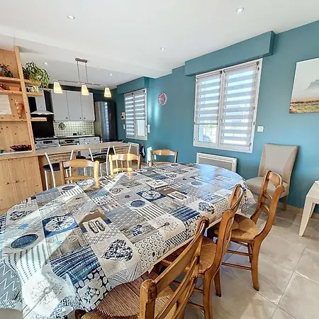 Maison Spacieuse 4 Chambres, Proche Plage, Terrasse, Parking, Wi-fi - Fr-1-361-559 *
