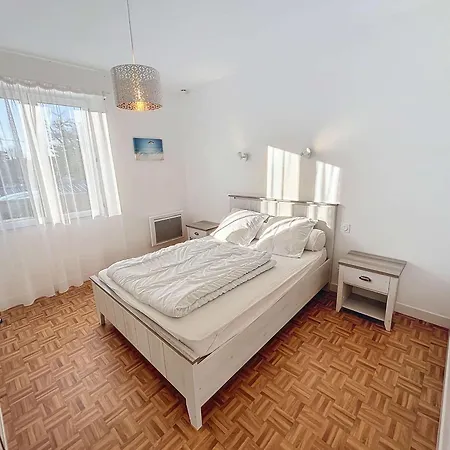 Maison Spacieuse 4 Chambres, Proche Plage, Terrasse, Parking, Wi-fi - Fr-1-361-559 Ferienhaus Saint-Pair-sur-Mer